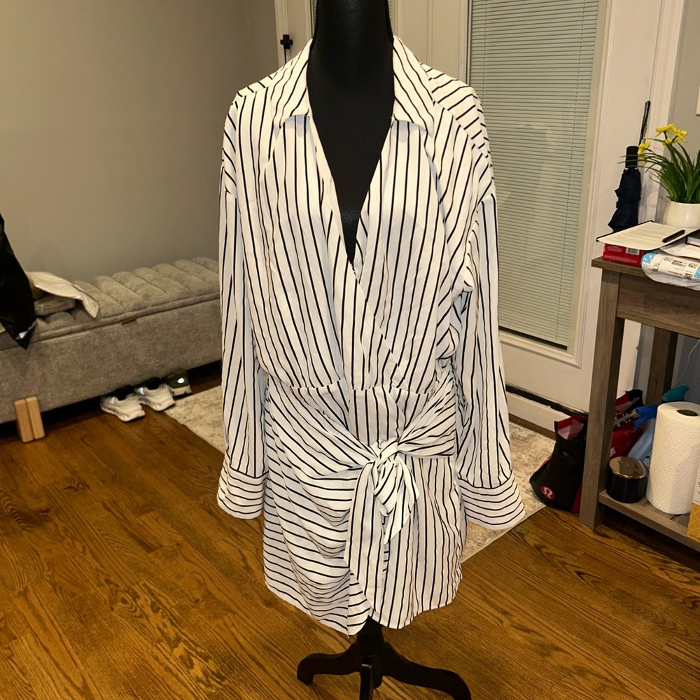 Abercrombie tie front long sleeve dress size XL
